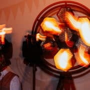 DJ podczas wesela – oprawa muzyczna i świetlna